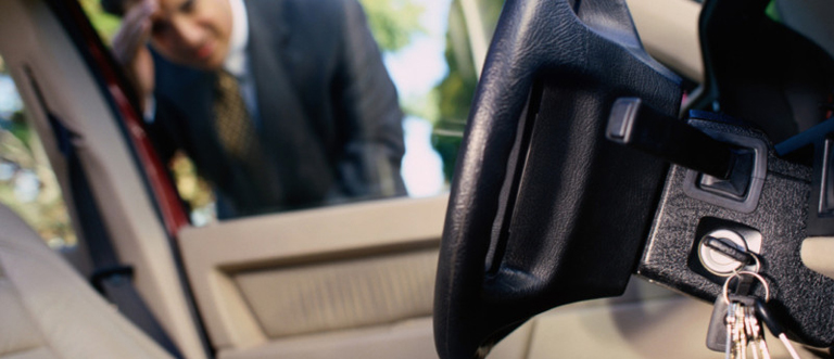 24 hour car locksmith in Riverside